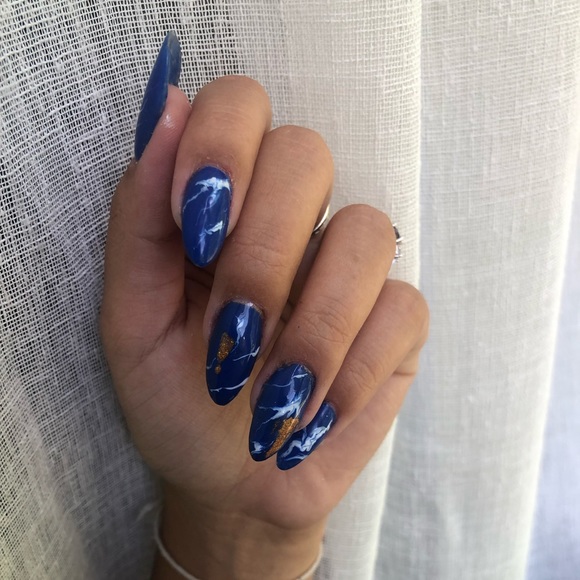 Royal Marble Geode Press Ons - Picture 3 of 3